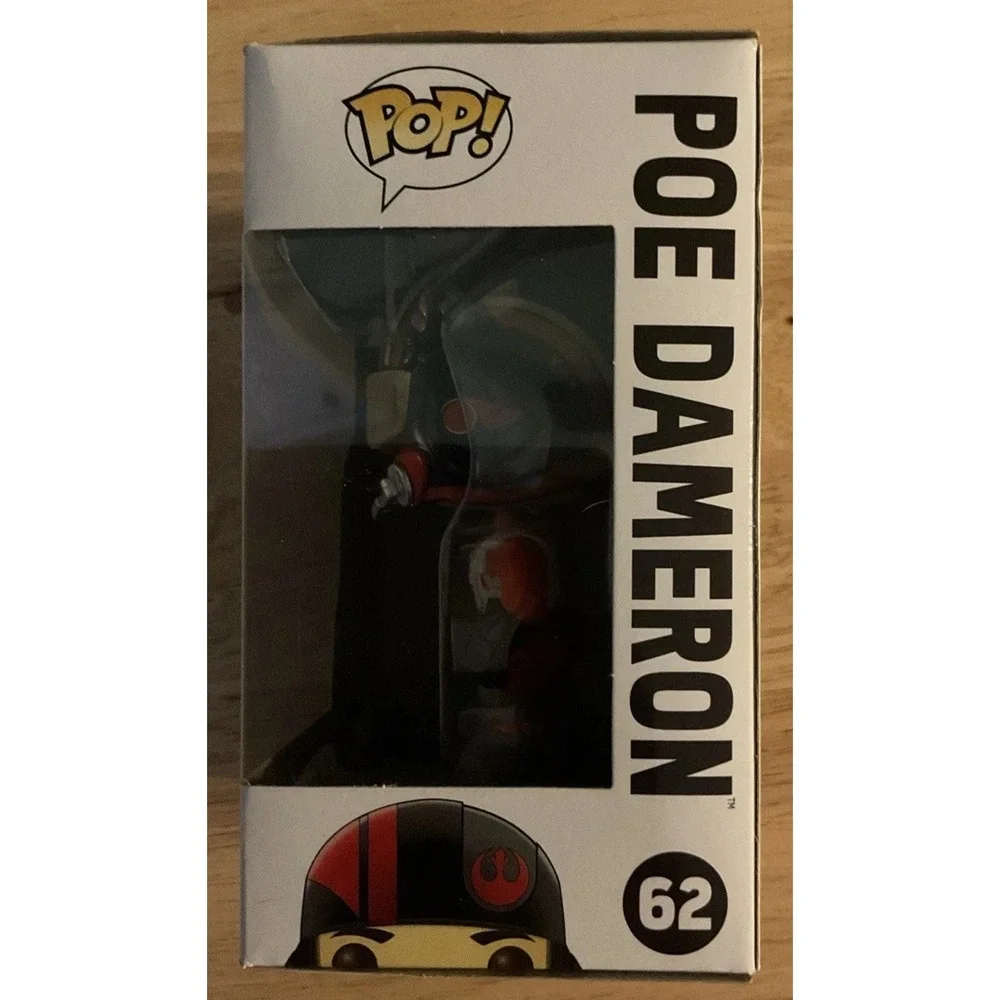 Funko‎ Pop! Vinyl: Star Wars - Poe Dameron #62 - Picture 6 of 11